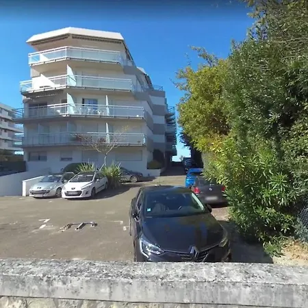 T2bis Pereire Dans -residence En Premiere Ligne Apartment